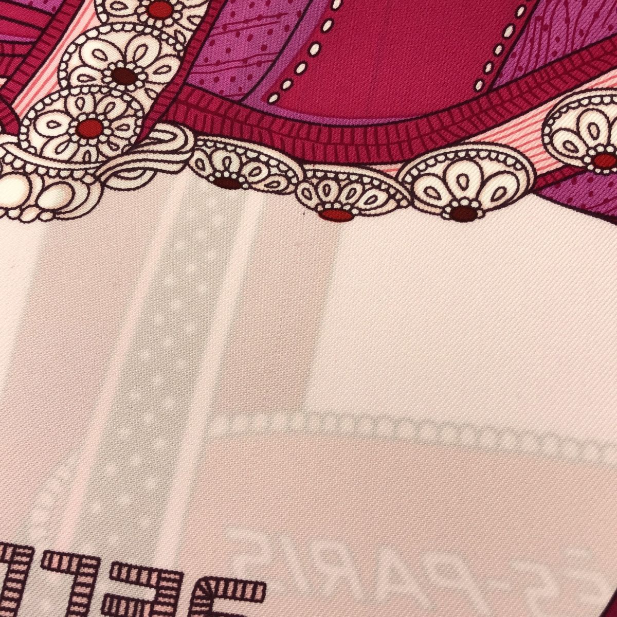 ★美品★ エルメス カレ90 SELLE DE DIGNITAIRE 高官の鞍 エルメス カレジェアン SELLE DE DIGNITAIRE 高官の鞍 スカーフ