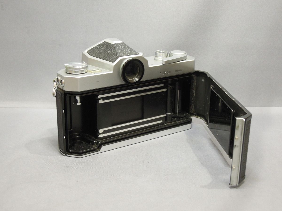 【タイムセール】【美品】Nikon FM シルバー（ボディ）➕フィルム1本付 61Io8FLfEaL._UF350,350_QL50_.jpg