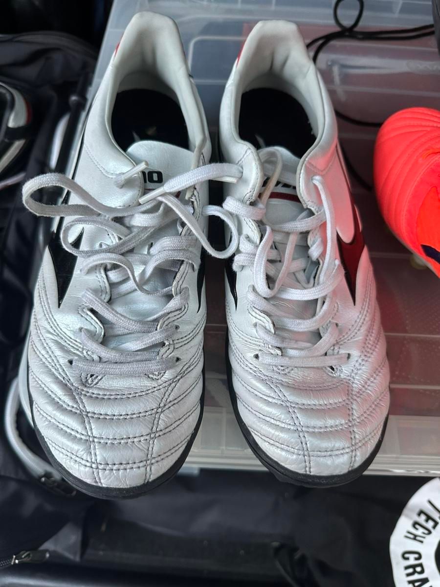【Bunjang商品韓国直送】mizuno(ミズノ) モレリア ネオ サッカーシューズ 250