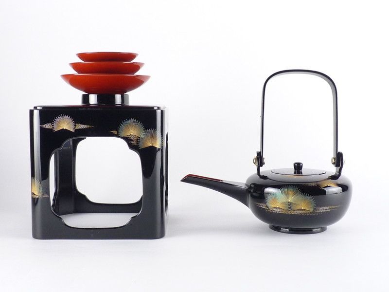 【吉原】輪島塗 御屠蘇器 盃 盃台 銚子 骨董　漆器/漆芸　共箱付き 吉原輪島塗 御屠蘇器 盃 盃台 銚子 骨董 漆器漆芸 共箱付き