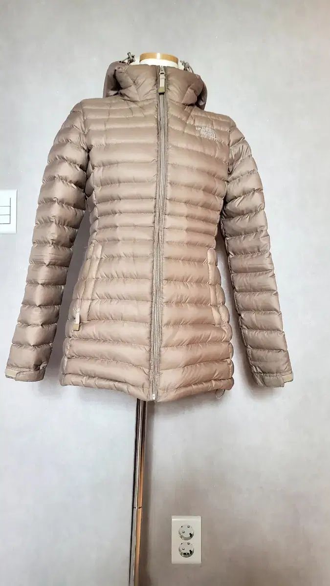 THE NORTH FACE ザノースフェイス 軽量 グース ダウン 44 スリム 55 M サイズ 85