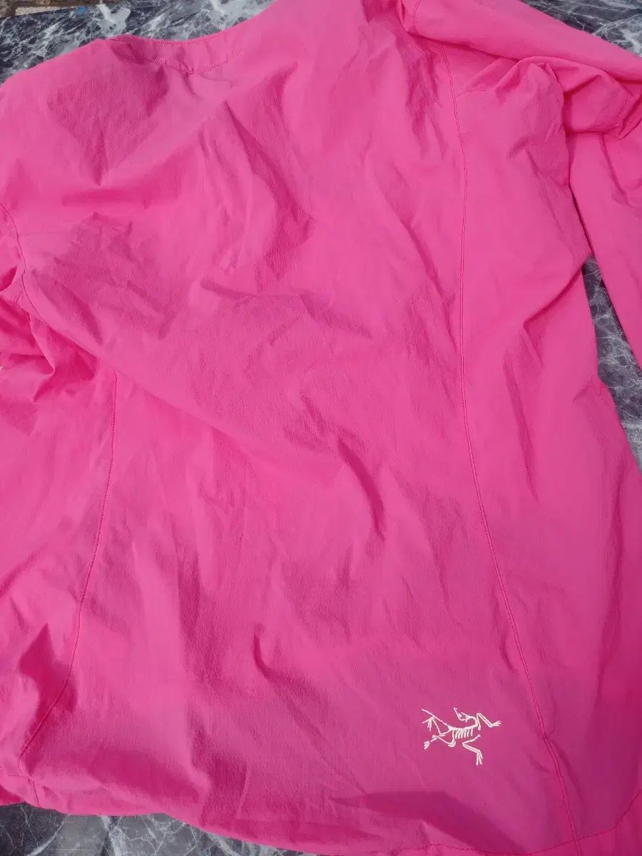 レディース ARC TERYX アークテリクス ウィンドブレーカー ラウンドティー