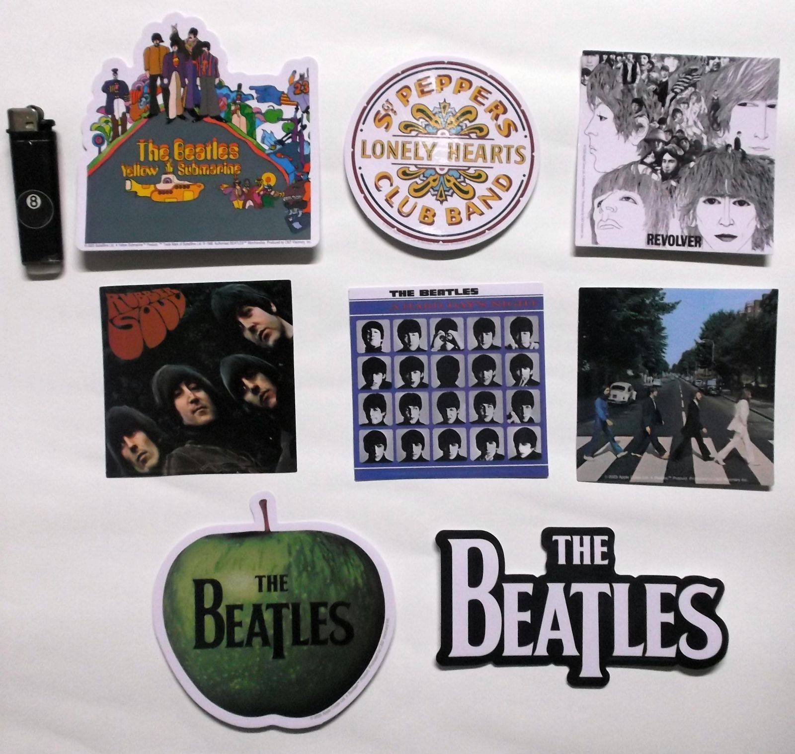 The Beatles ビートルズ ステッカー、袋、写真、雑誌などいろいろ 希少品 ビートルズ グッズ 写真 雑誌 レコード袋などレア物多数