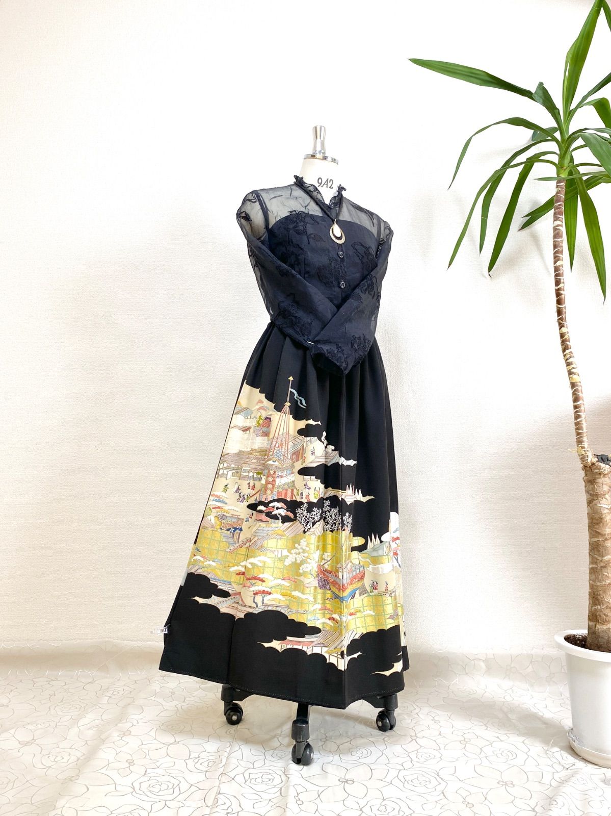 大人可愛いセレブ着物スカートフリーサイズ1点物黒留袖着物リメイクウエストゴムロングスカートフリーサイズ送料込みハンドメイドNO.5771