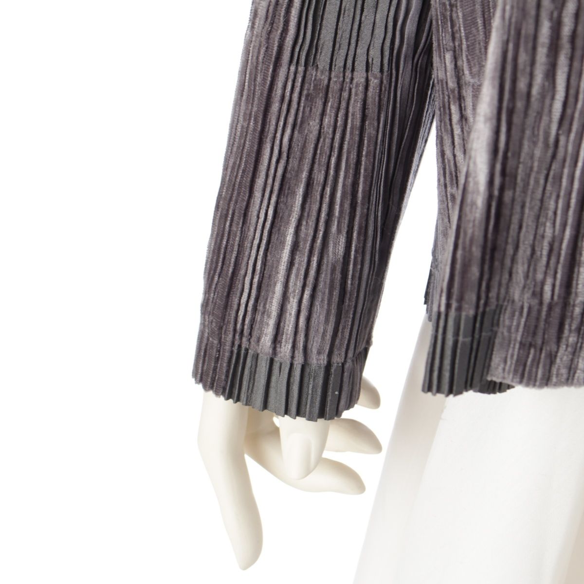 ISSEY MIYAKE - イッセイミヤケ ポリエステル プリーツ  テーラードジャケット チェック柄 アウター IM14-FD025 グレー 2【中古】 イッセイミヤケ ポリエステル プリーツ テーラードジャケット