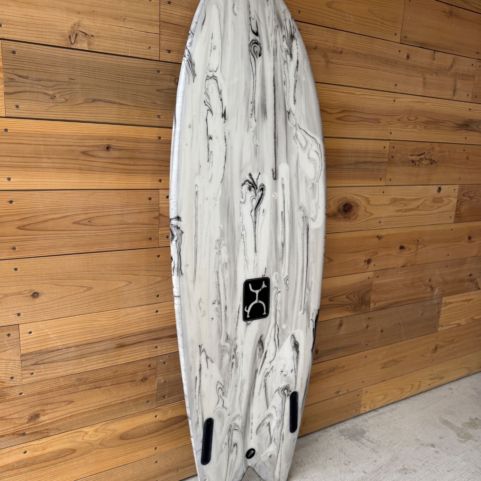 美中古 ファイヤーワイヤー FIREWIRE 5'5 TOO FISH HELIUM 31.6L