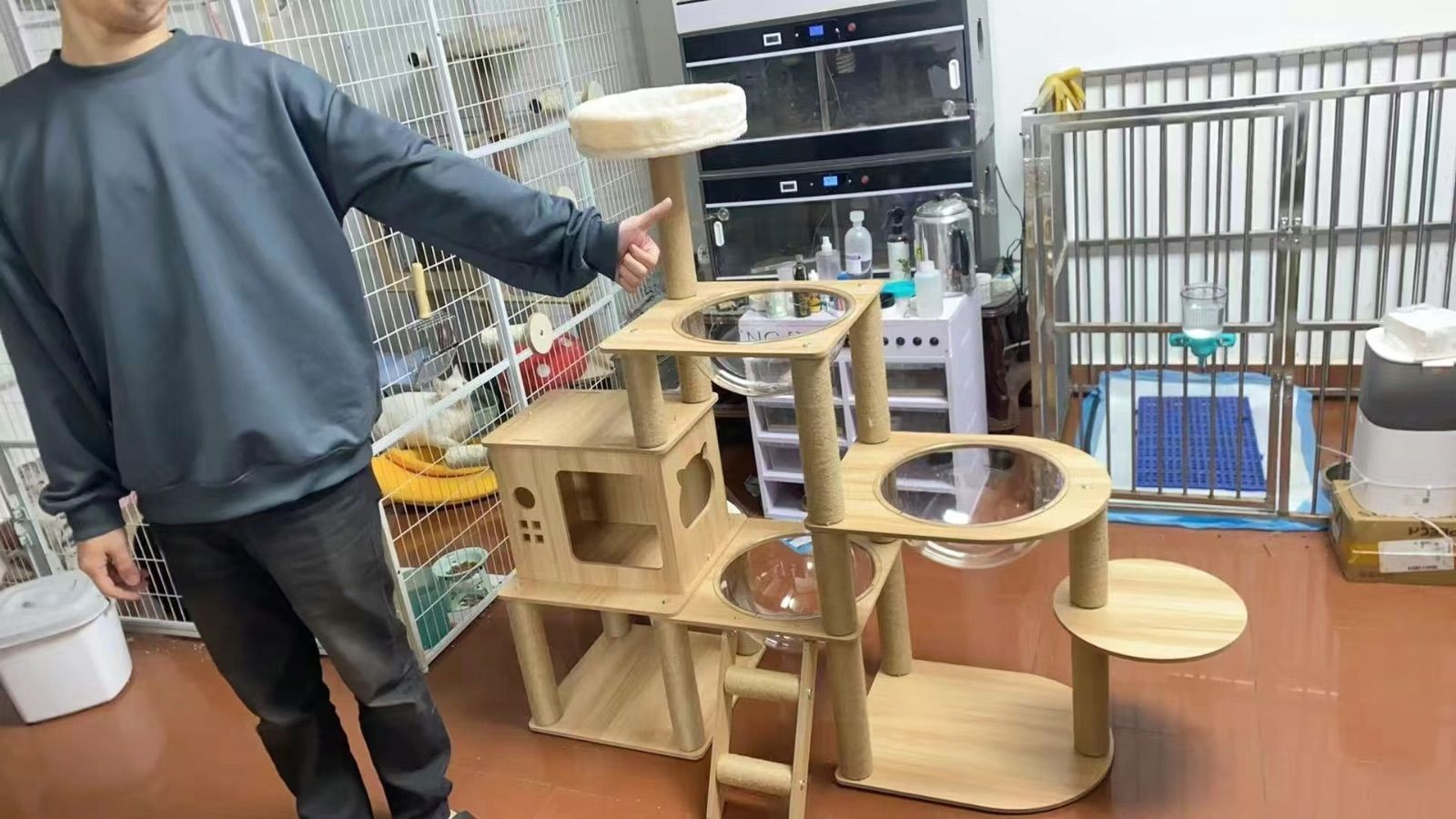 木製多層式猫タワー
