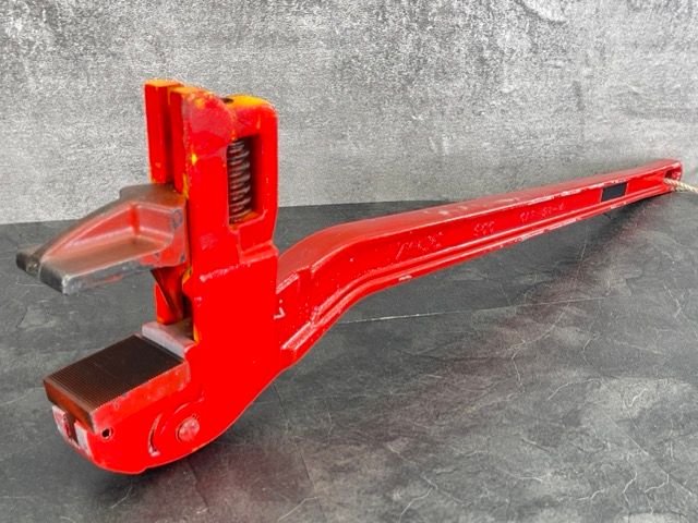 コーナーレンチアルミ MCC 900mm CAP 2 1|2-4 大型 ストレート 工具 ハンドツール パイプレンチ | 513864