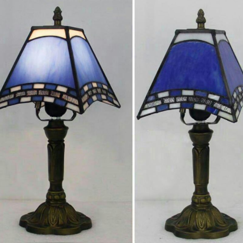 新品未使用 チョー可愛い　卓上ランプ　ステンドグラスR 新品未使用 チョー可愛い 卓上ランプ ステンドグラスR 新品 チョー