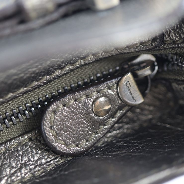 Salvatore Ferragamo サルヴァトーレ フェラガモ ショルダーバッグ 21