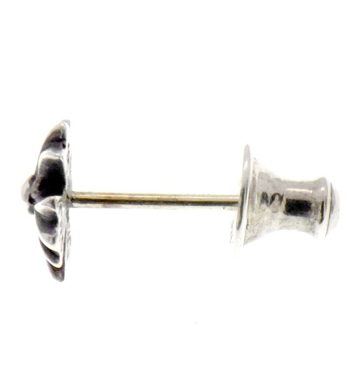 chプラス スタッド