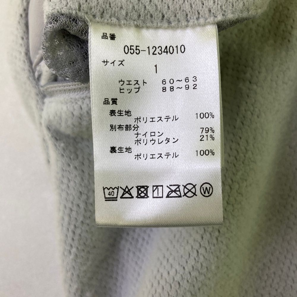 240101543802 ゴルフウェア