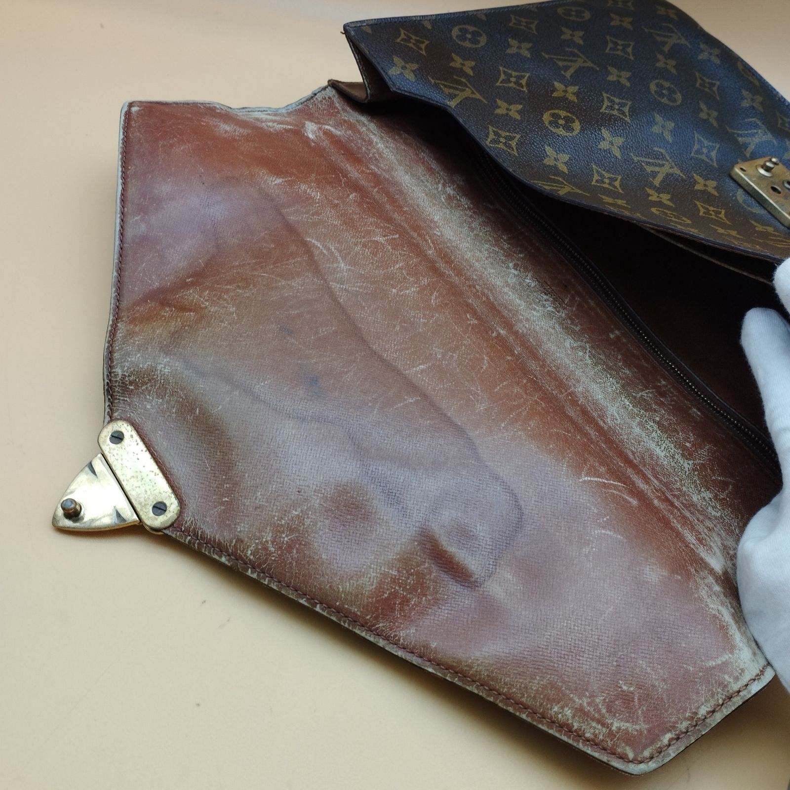 美品 LOUIS VUITTON モノグラム ポルトドキュマン バンドリエール S14231】Louis Vuitton ルイヴィトン モノグラム ポルトドキュ