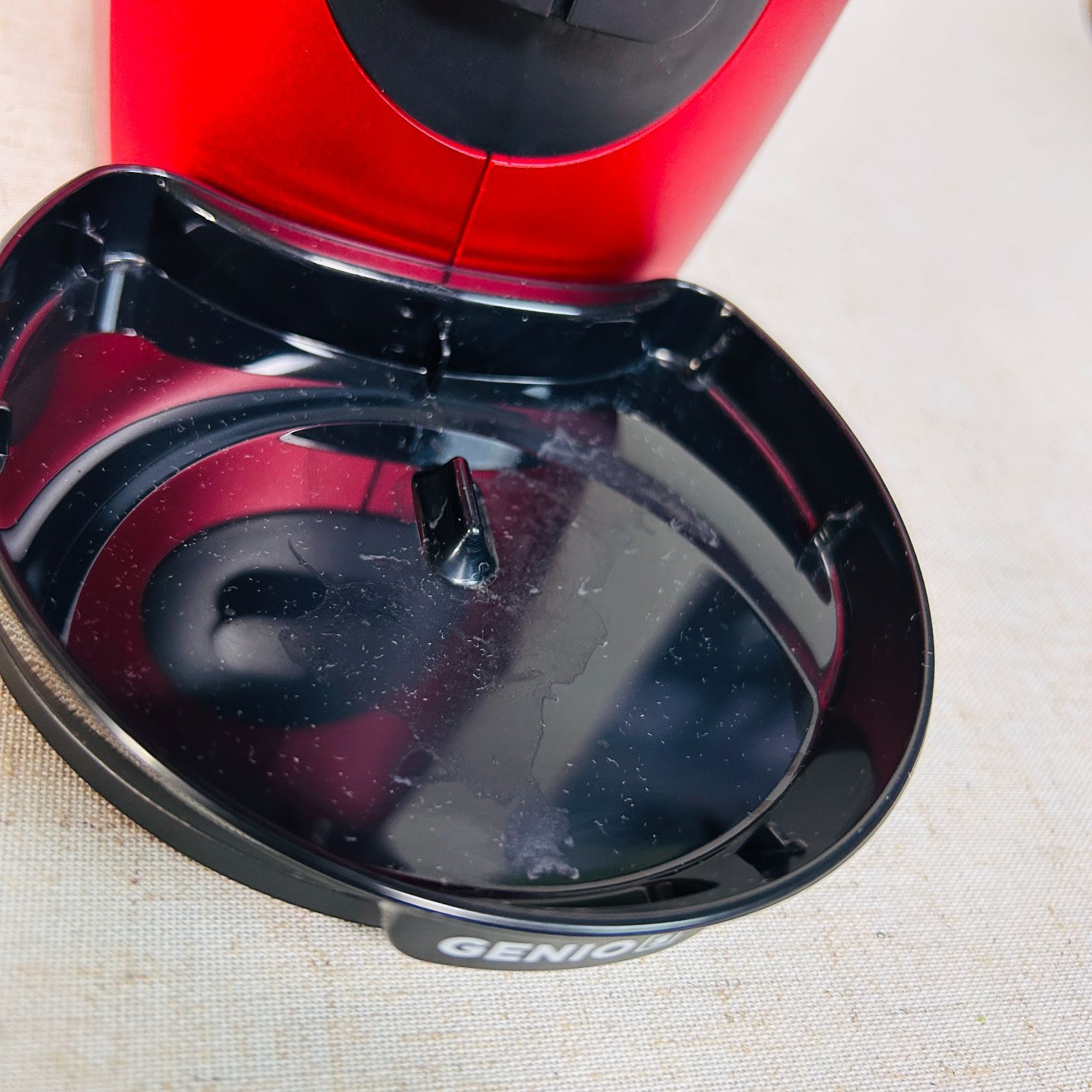 ネスレ ドルチェグスト GENIO S 800ml レッドメタル EF1058 ネスレ ドルチェグスト GENIO S 800ml レッドメタル EF1058