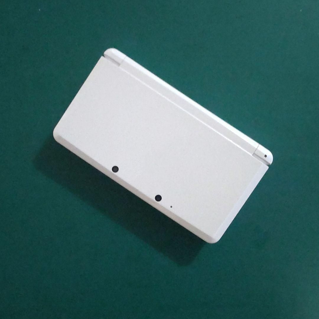 ニンテンドー3DS - F84【中古・美品３DS】ニンテンドー3DS ピュアホワイト外箱 付属品完備 F84【中古・美品3DS】ニンテンドー3DS ピュアホワイト外箱 付属