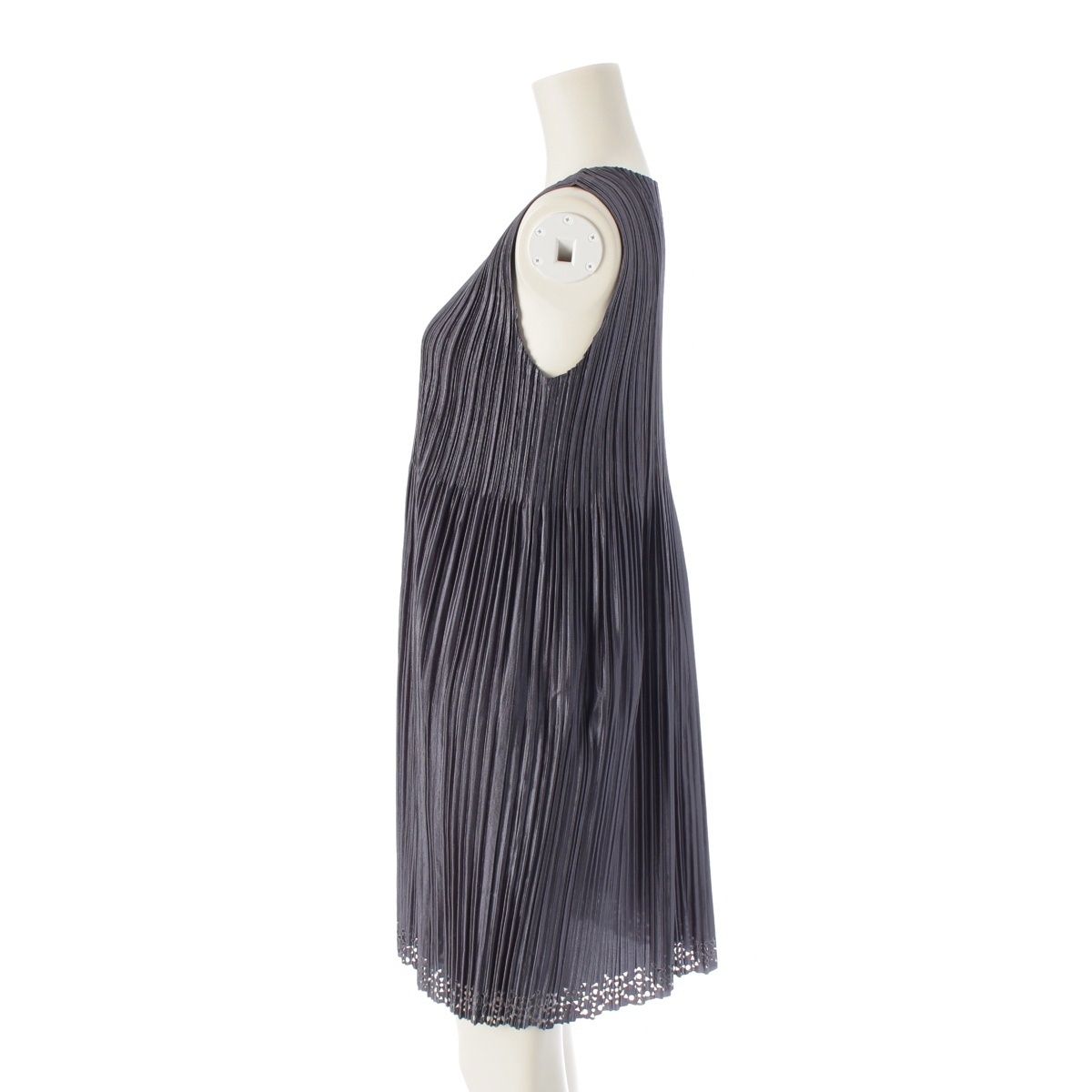 プリーツプリーズ　イッセイミヤケ　ワンピース　ドレス　サイズ３ PLEATS PLEASE ISSEY MIYAKE - プリーツプリーズMONTHLY 4月