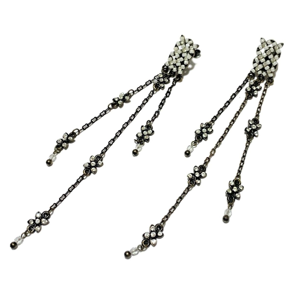 レネレイド　ピアス　フラワー レネレイド 蝶とお花モチーフ ピアス - メルカリ