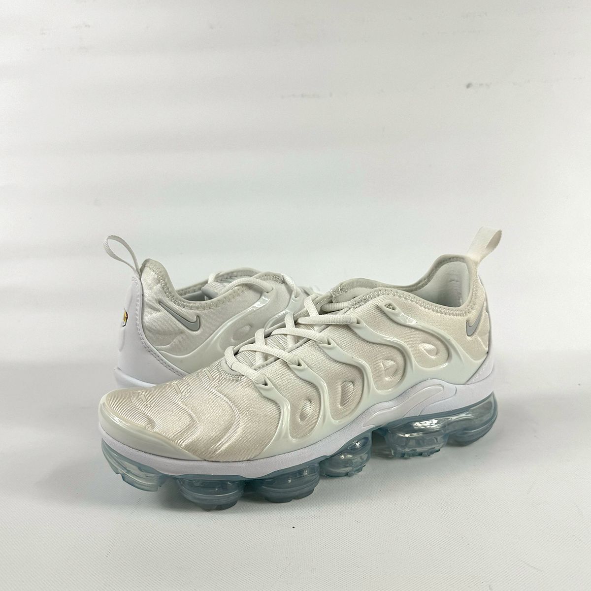 Nike air vapormax white online