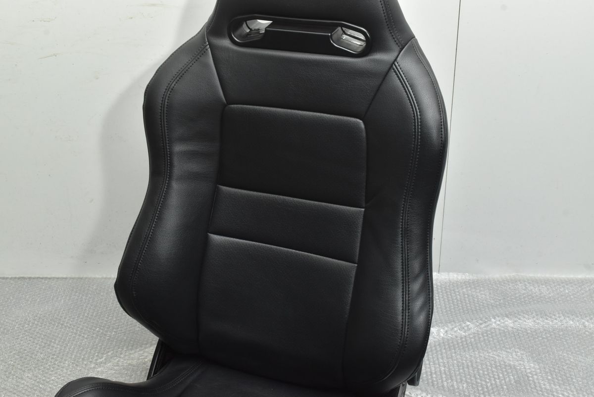 セミバケットシート