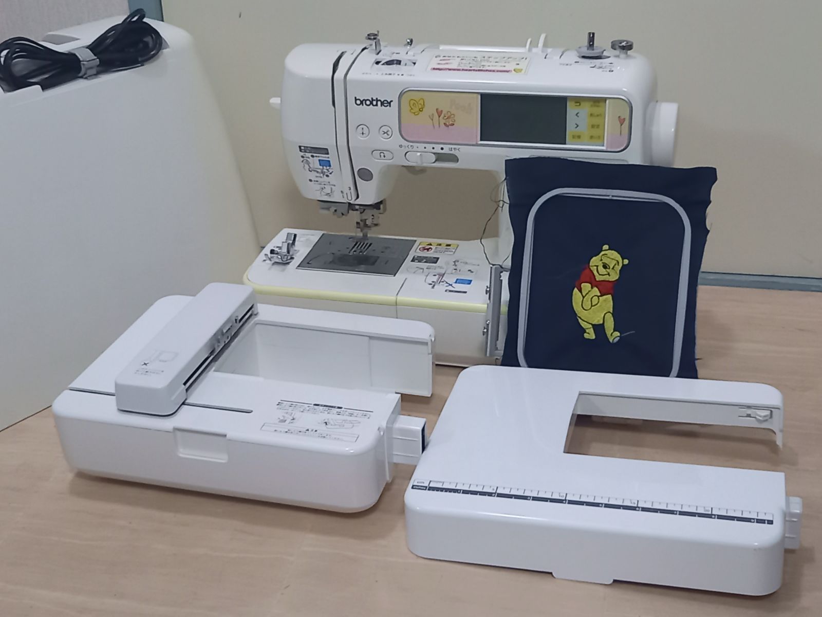 刺繍動作 済み ブラザー プーさん CPU刺しゅうミシン innovis WP1200
