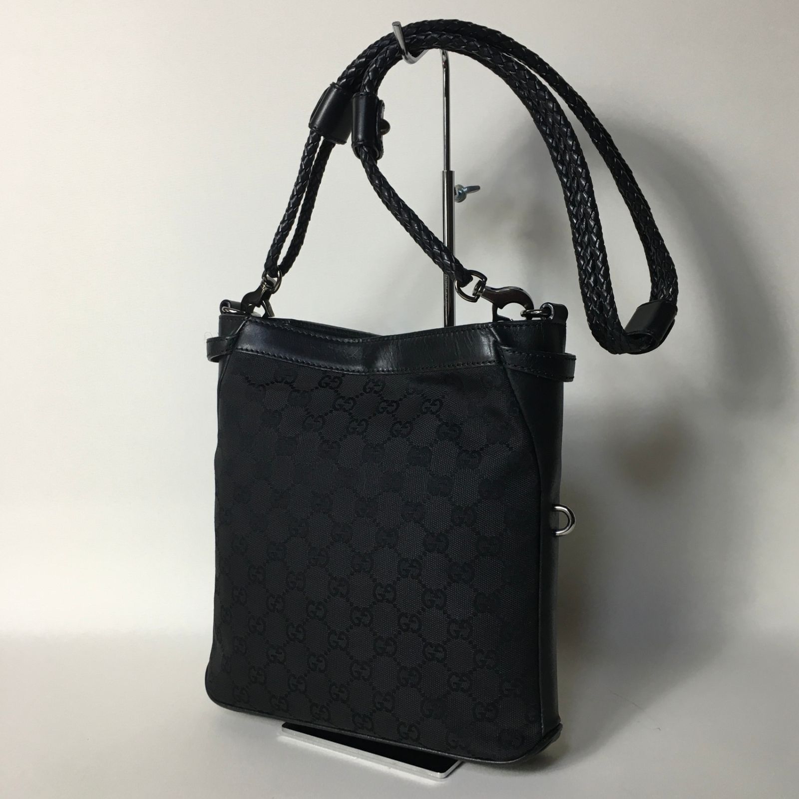 2505-211|美品|グッチ GGキャンバス ショルダーバッグ ブラック 2505-211|美品|グッチ GGキャンバス ショルダーバッグ ブラック