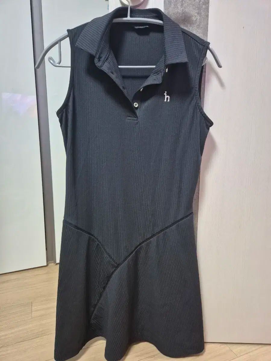 HAZZYS GOLF レディース ゴルフウェア ノースリーブ フ ワンピース パンツ 税金