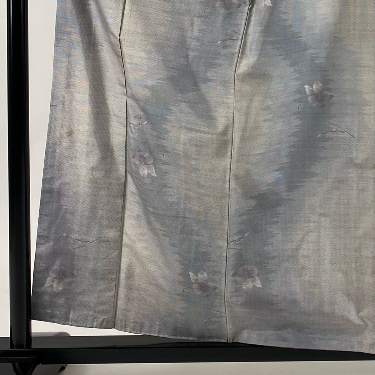 大島紬 身丈158.5cm 裄丈62.5cm S 袷 名匠たかし 草花 霞 青灰色 正絹