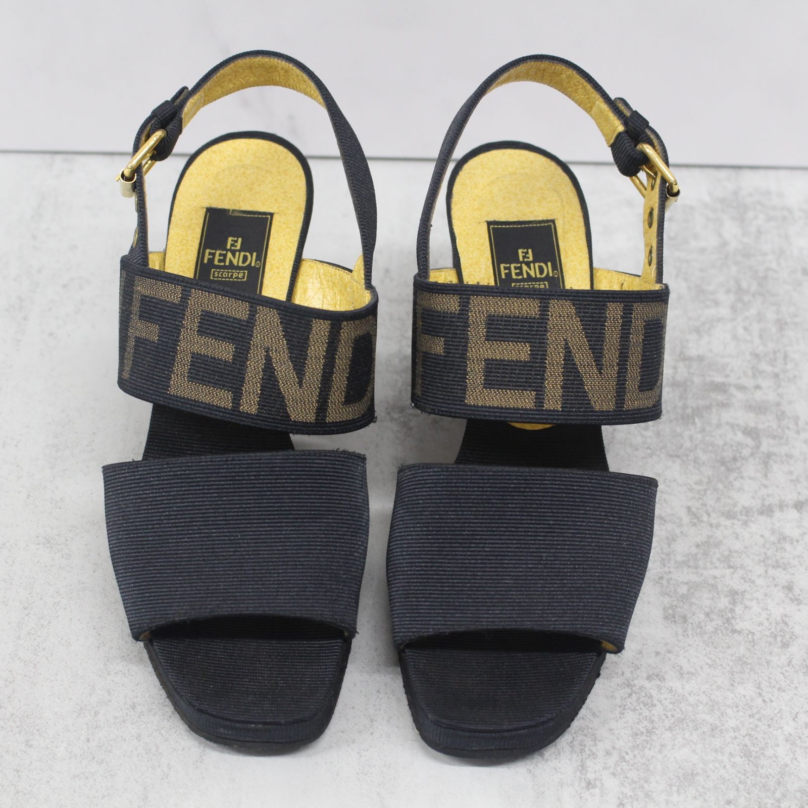 S254)FENDI ズッカ柄 ヒールサンダル ブラック レディース