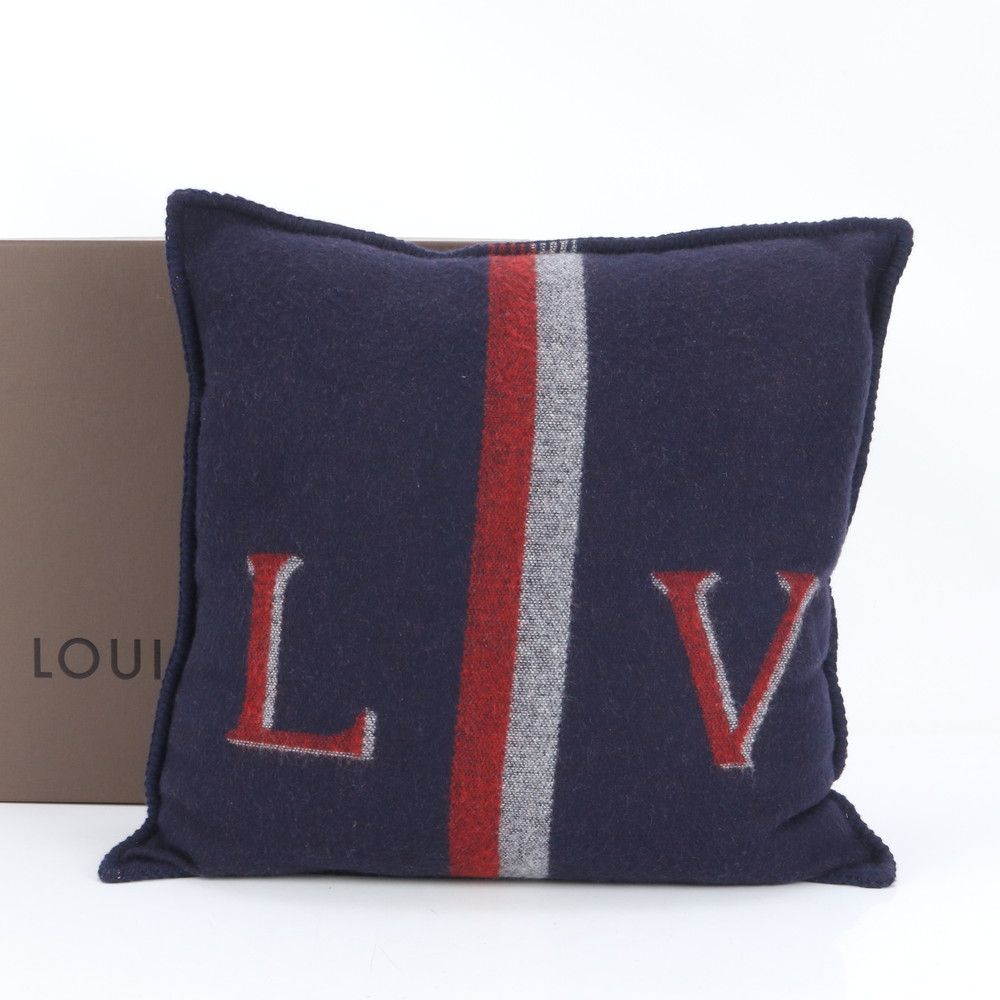 LOUIS VUITTON(ルイヴィトン) クッション・LVサミットM79524 新品同様