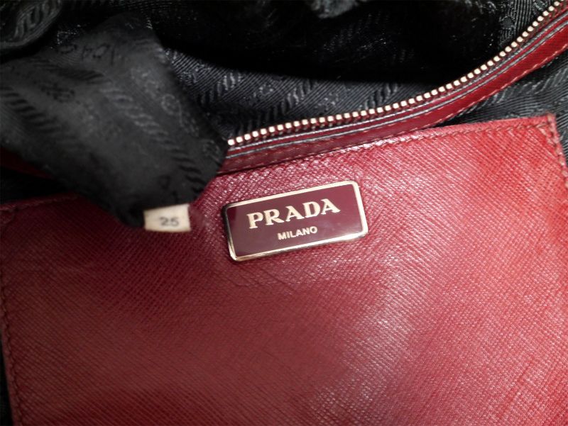 ◇PRADA プラダ BN2666 サフィアーノソフトレザー A4対応 ビジネス可トート ハンド バッグ 赤◇ ビジネス対応の希少なサフィアーノソフト♪  - メルカリ