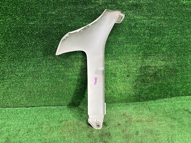 キャリィ DA16T 右フロントフェンダー 特装ベース車キャブシャシーアオリなしエアコン付 58511-82M00 26U