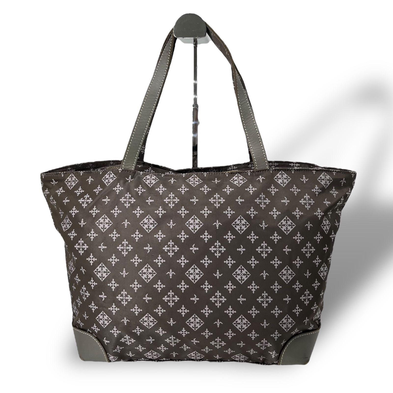 russet ラシット トートバッグ ジャガード グレー ダークブラウン レディース ナイロン レザー 肩掛け A4収納 総柄 5080 DECORATOM_COM_BR