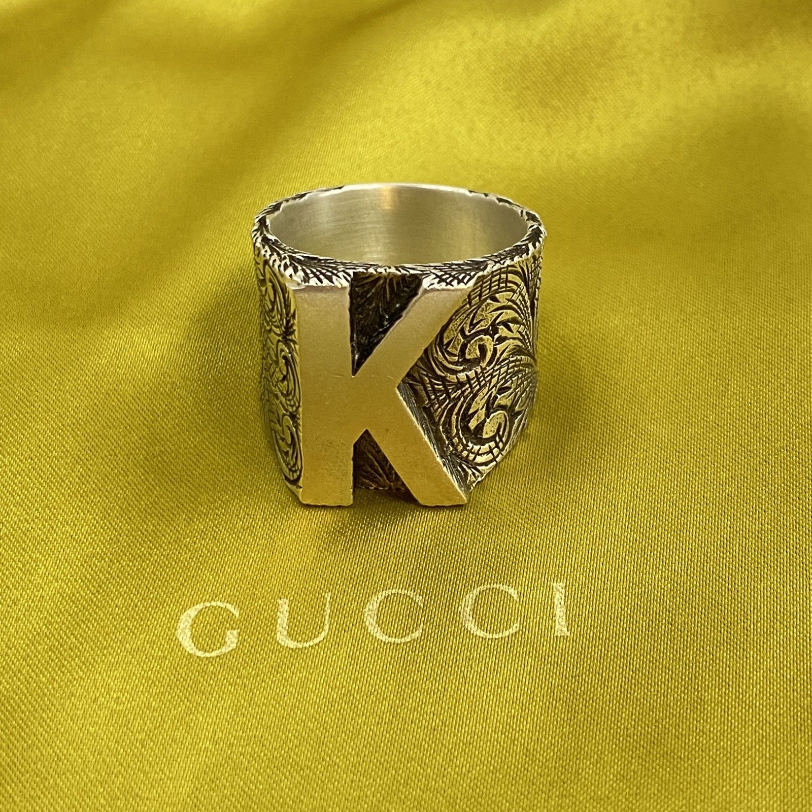 最新情報 中古】グッチ GUCCI Ag925 XL K イニシャルリング メンズ アクセサリー