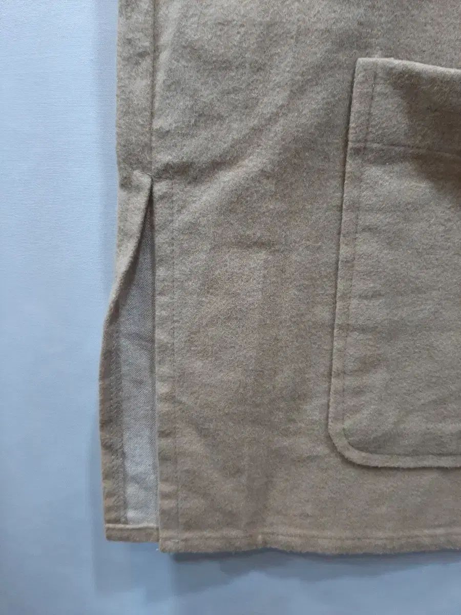 ペルー産 オオキバウスバカミキリ 110mm ペルー産 ナンベイオオキバ