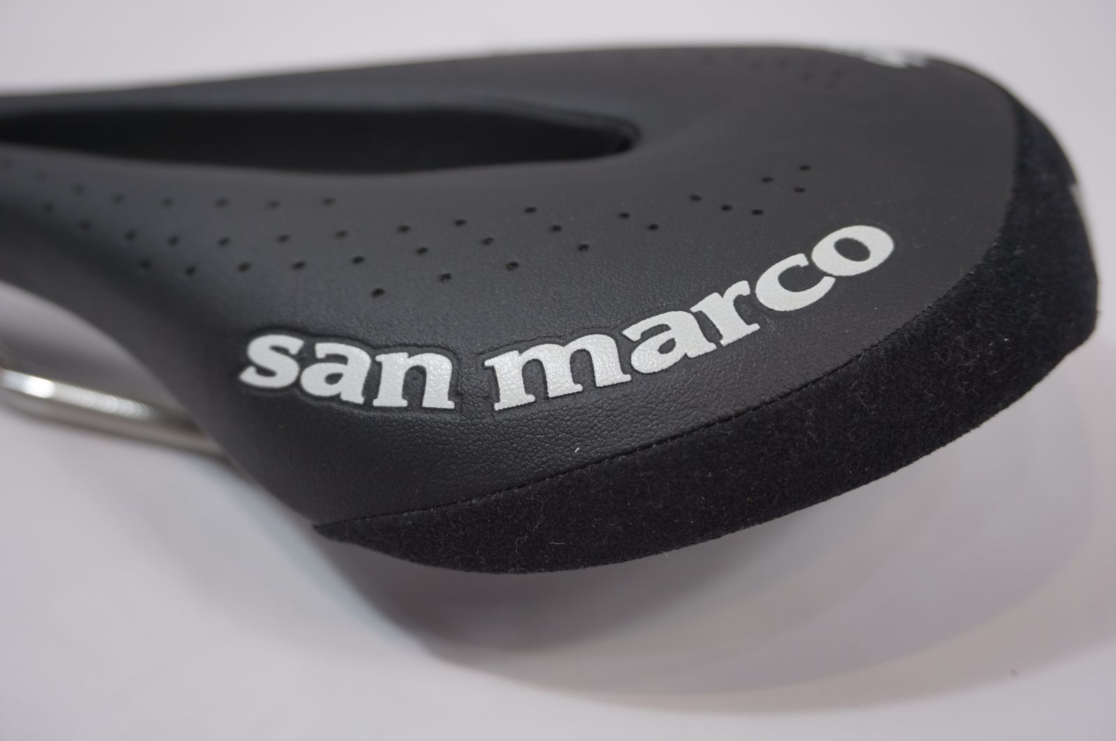 SELLE SAN MARCO 「セラサンマルコ」 ZONCOLAN ARROWHEAD サドル