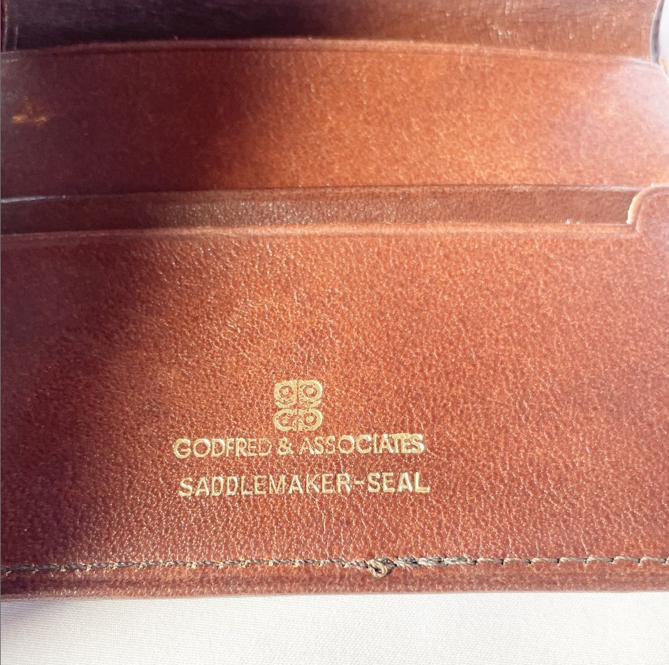 ✱GODFRED＆ASSOCIATES（ゴッドフレッド アンド アソシエイツ）✱カードケース（ブラウン）※フェイクファー【メンズ】
