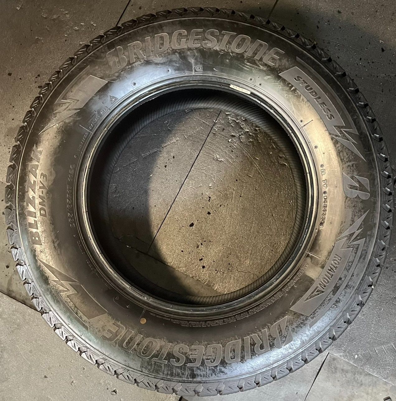 65R17 4本