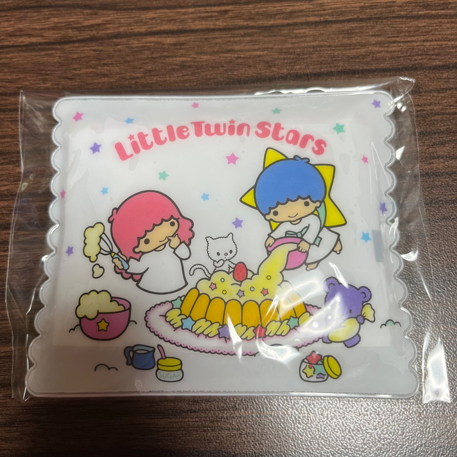 サンリオ リトルツインスターズ キキララ ケース入りティッシュ