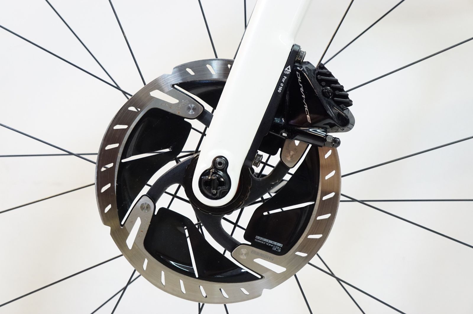 フォーカス IZALCO