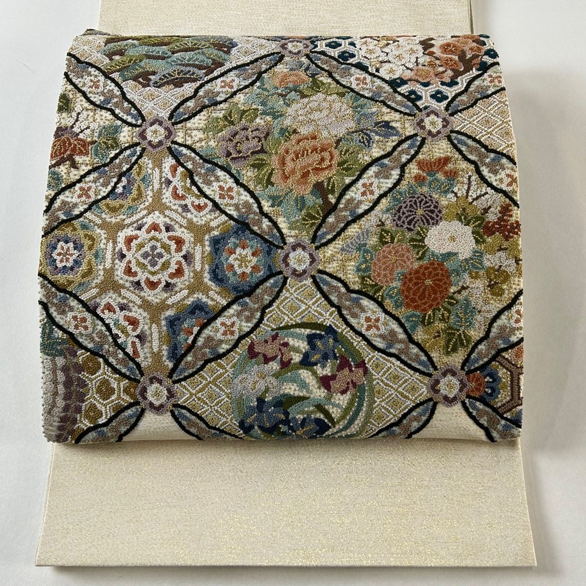 袋帯 花丸文 華文 金糸 相良刺繍 クリーム お太鼓柄 正絹
