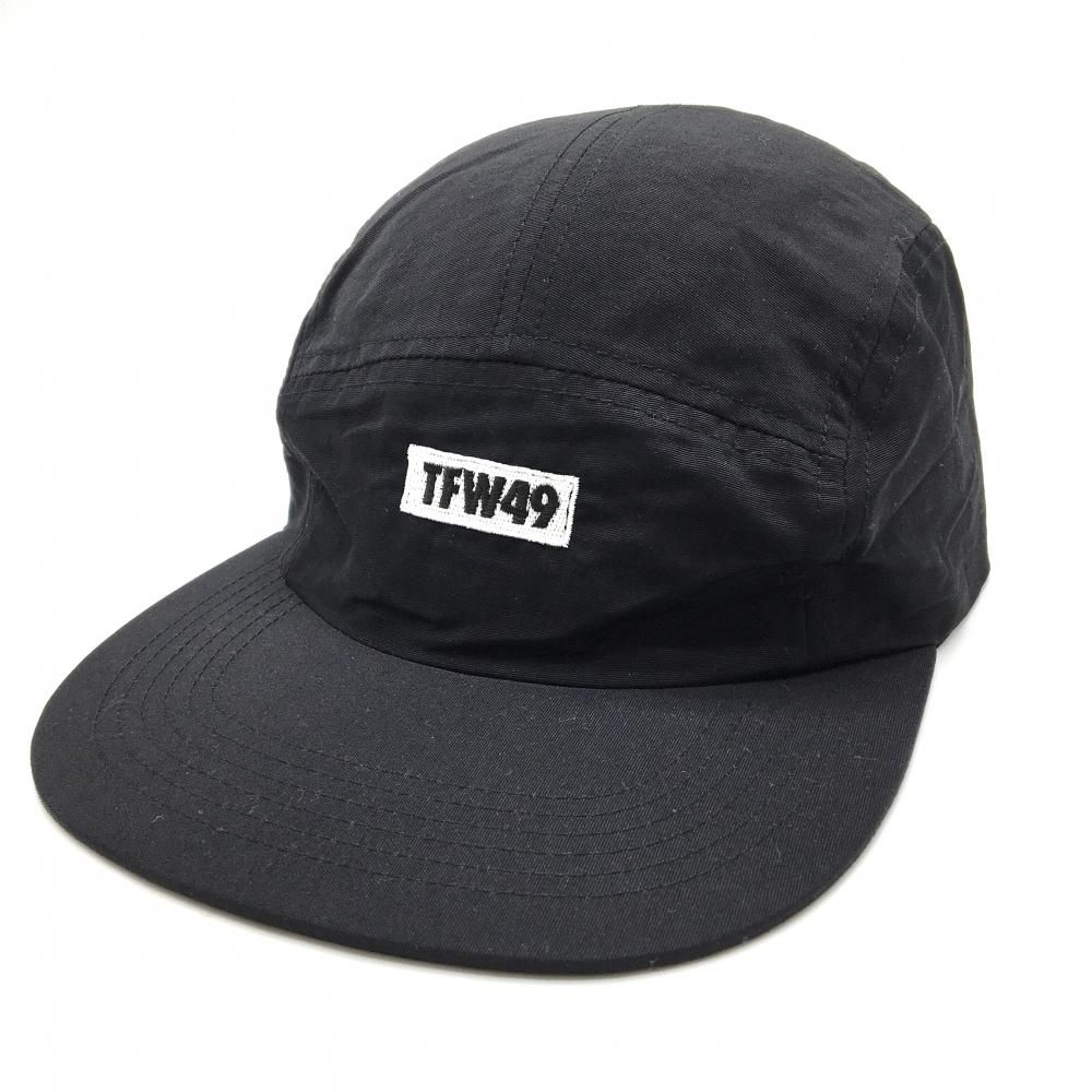 ♥品 ティーエフダブリュー フラットキャップ 黒 ロゴ刺しゅう Free ゴルフウェア TWF49