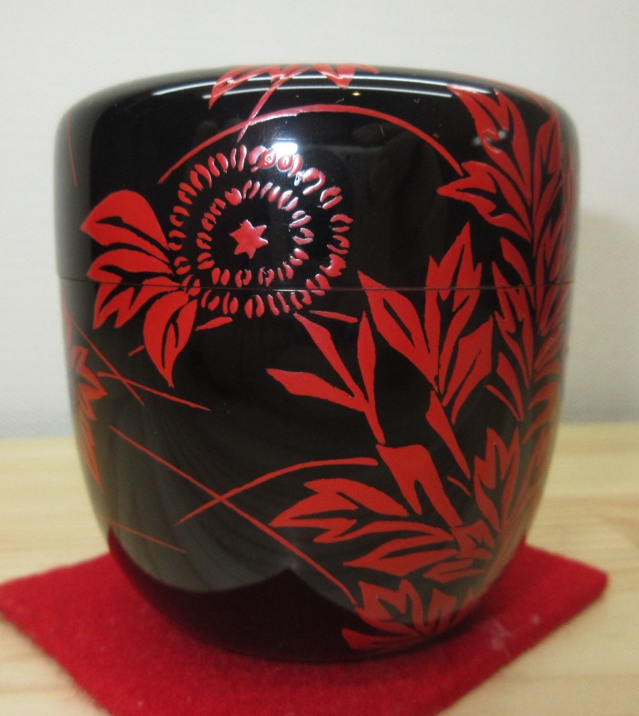 送料込【逢絢亭・新品】茶道具 大棗 山中塗 波蒔絵 真塗 木製 塚本規義 共箱 逢絢亭・新品】茶道具 大棗 山中塗 波蒔絵 真塗 木製 塚本規