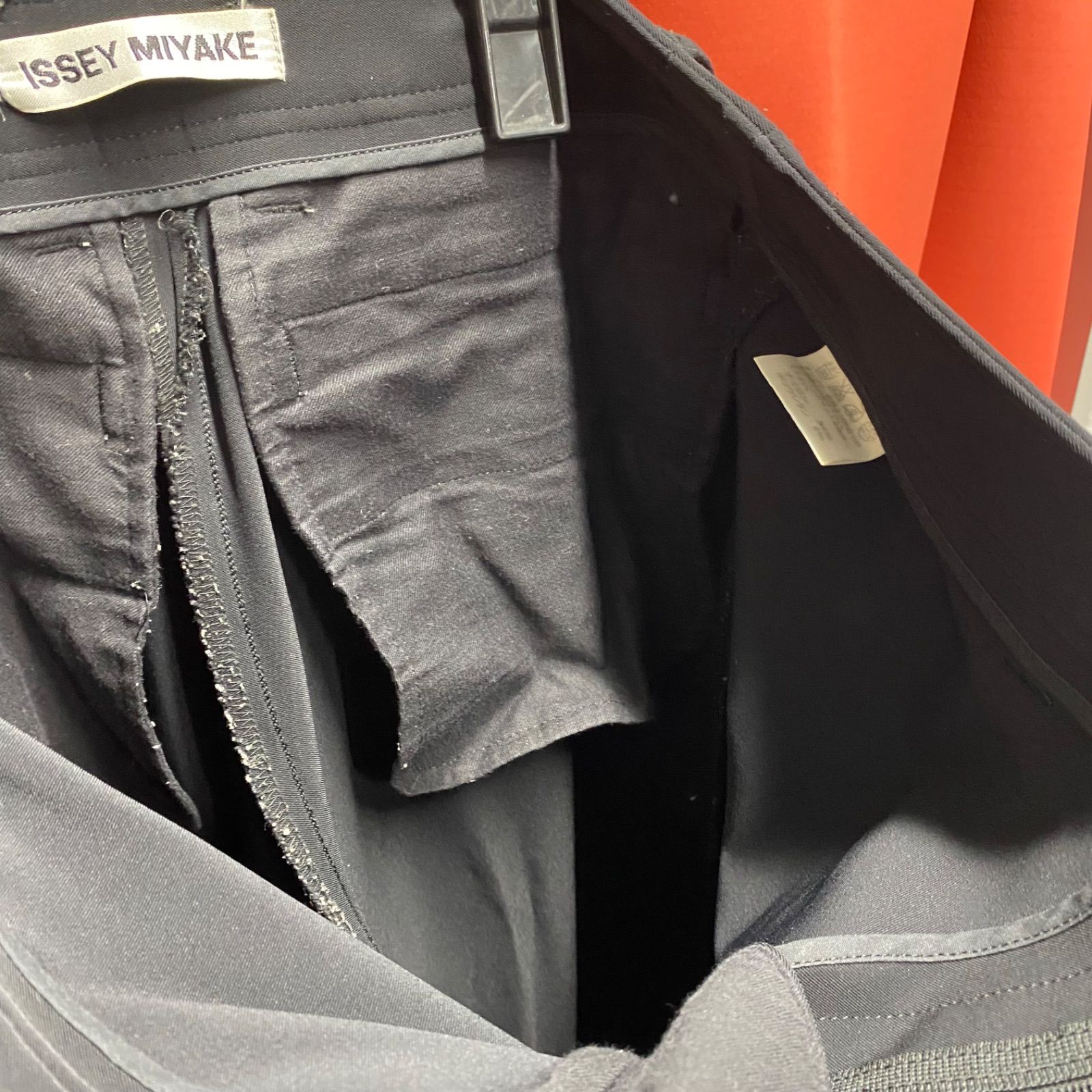 ISSEY MIYAKE イッセイミヤケ パンツ スラックス ストレート