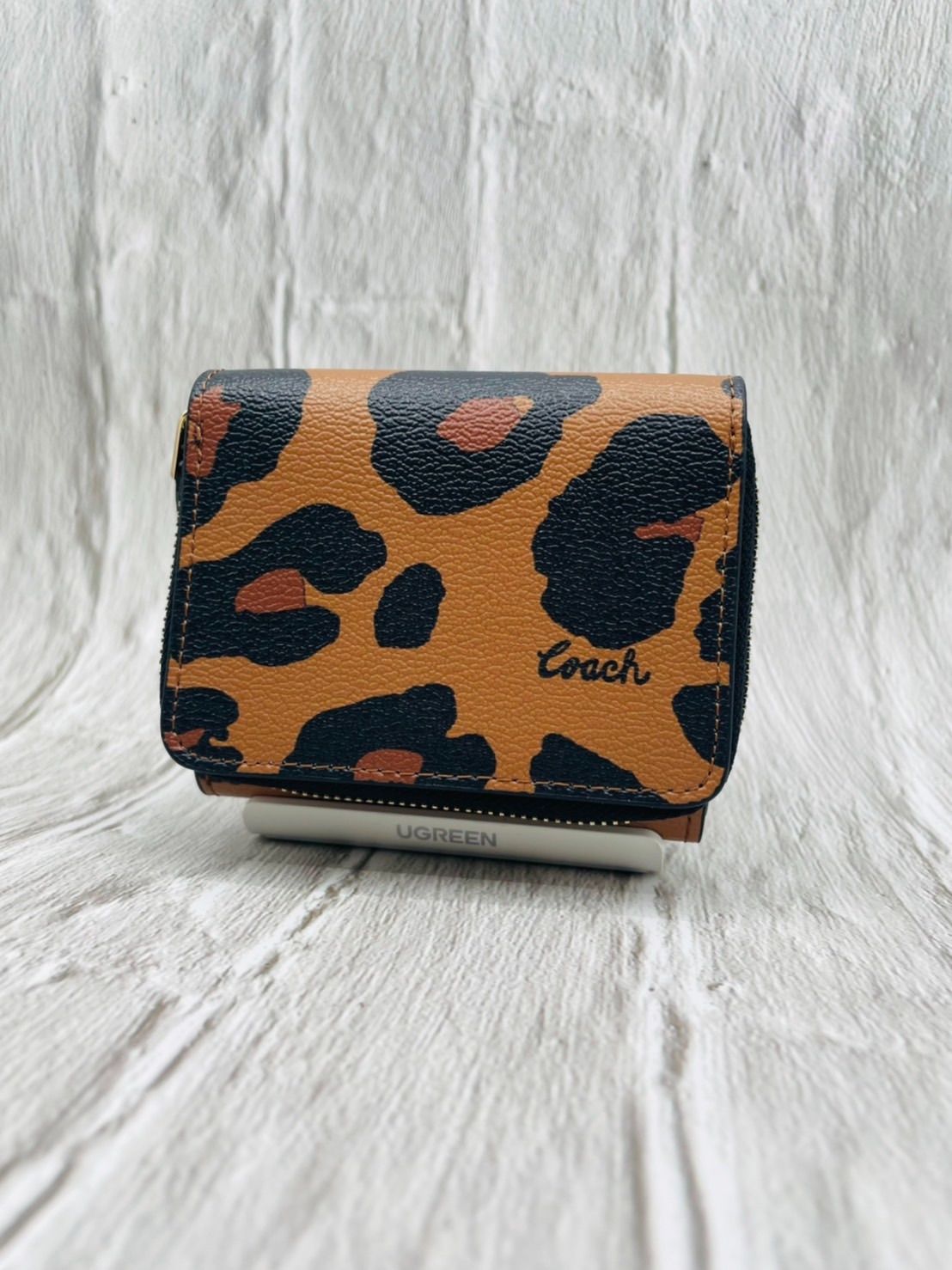 COACH 財布 ☆大人気☆ ウォレット レオパード ヒョウ柄 三つ折り 新品