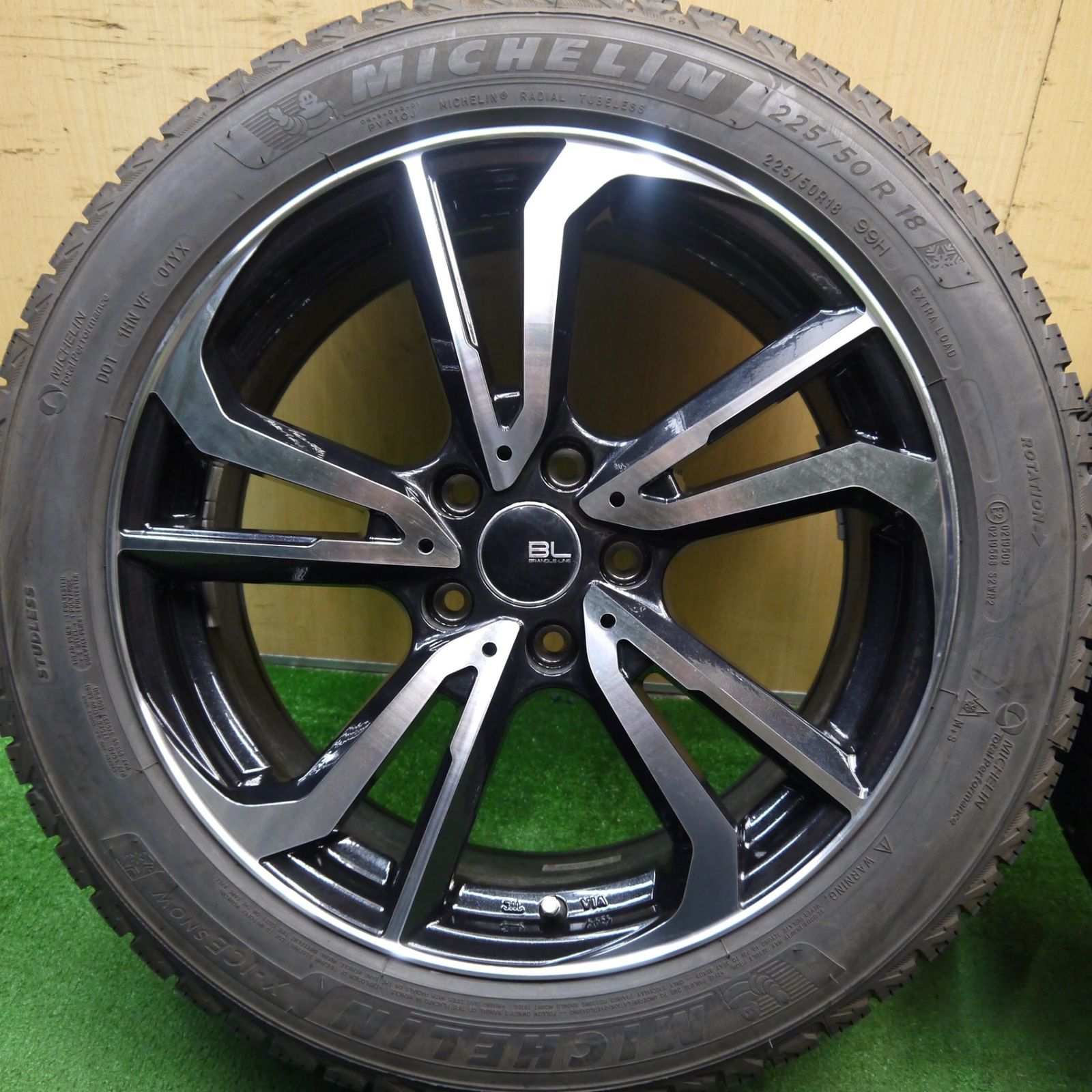 バリ溝！22年！9.5分☆スタッドレス 225/50R18 ミシュラン X-ICE SNOW 