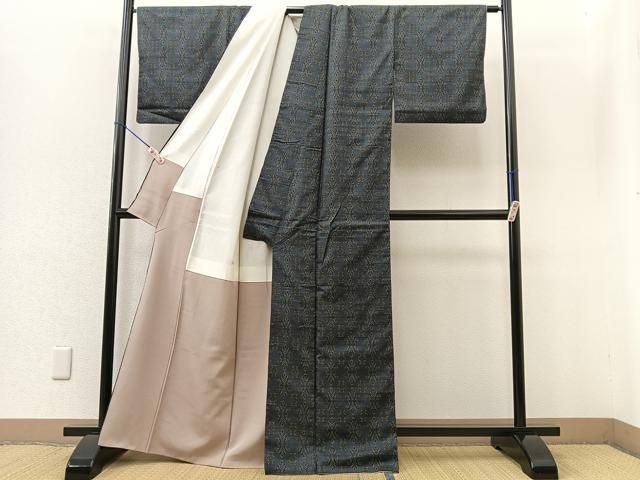 平和屋着物□本場大島紬 7マルキ 吉祥文 正絹 逸品 BAAR0719wb