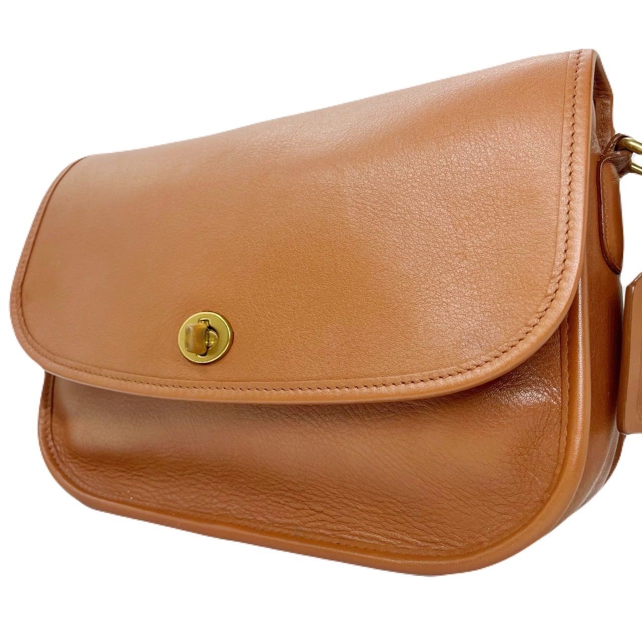 極美品 オールドコーチ シティ ショルダーバッグ グラブタンレザー ブラウン 極美品<!-利用不可文字-!>オールドコーチ ショルダーバッグ ターン