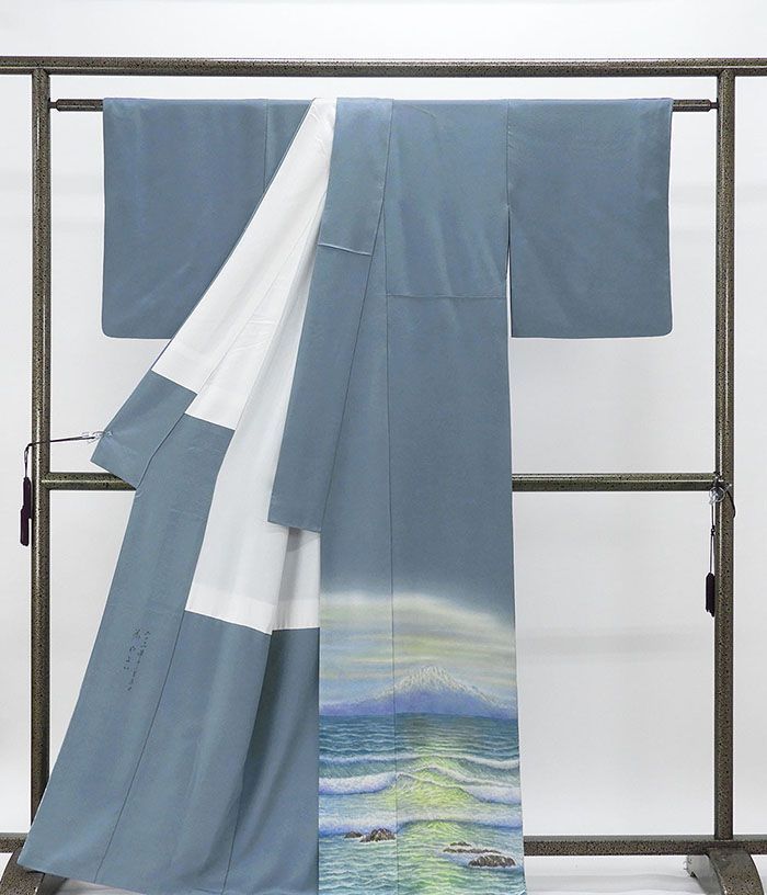 色留袖 正絹 樋熊哲也作 日本百景 利尻富士 身丈166cm 裄丈65.5cm 揚羽蝶 一つ紋 中古 リサイクル 着物 フォーマル レディース f4053 色留袖 正絹 樋熊哲也作 日本百景 利尻富士 身丈166cm 裄丈65.5cm