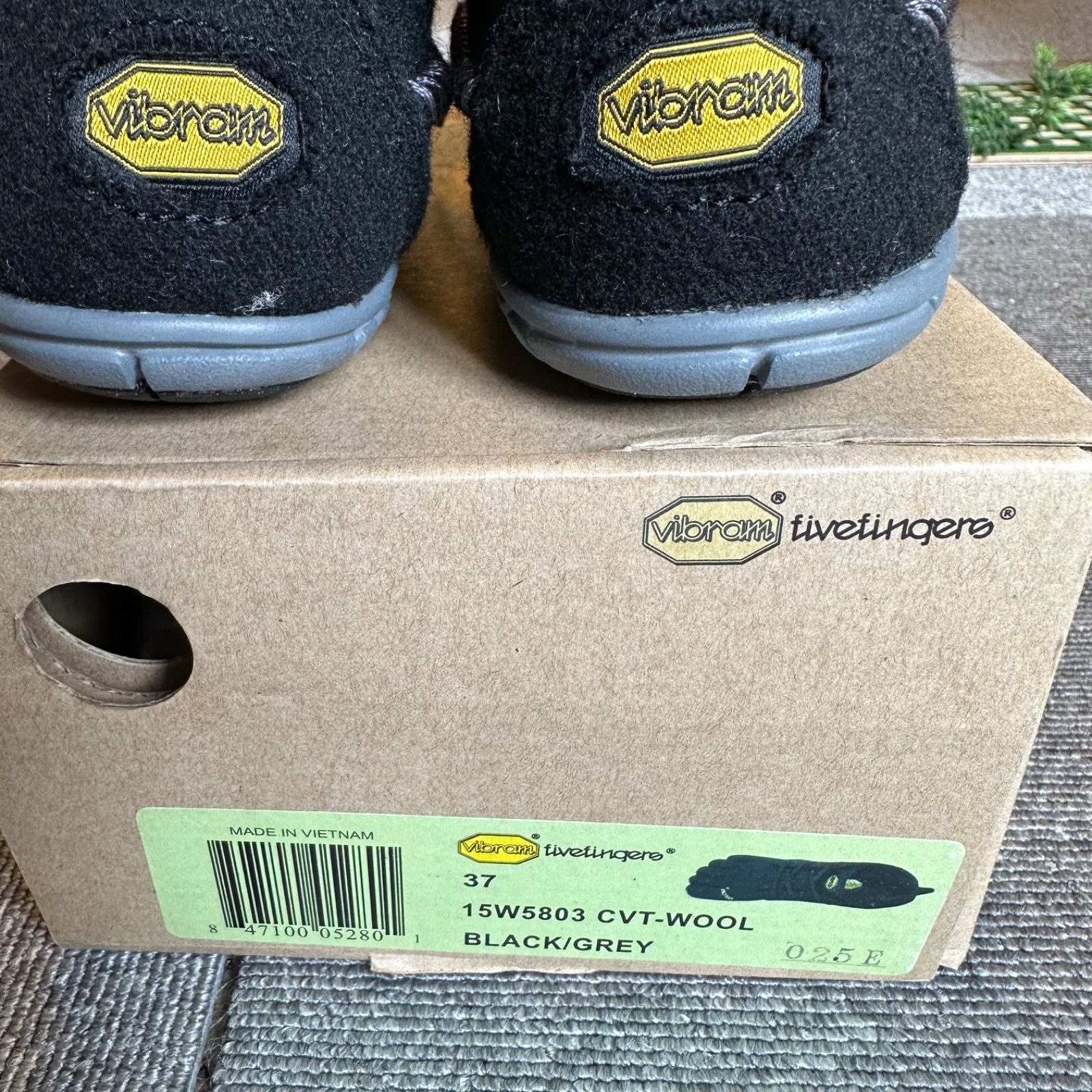 Vibram FiveFingers/W37(23.2cm) www.iqueideas.in