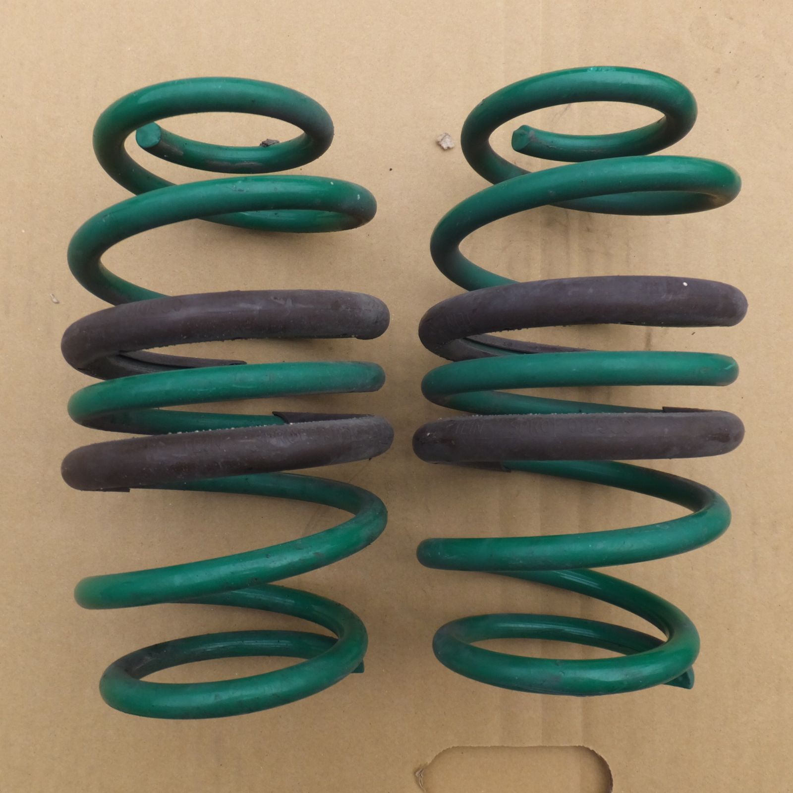 岐阜発 テイン TEIN スズキ スイフトスポーツ ZC31S 車高調 一式 セットVCU46-11Y46-L VCU46-11Y46-R VCU47-11931 65